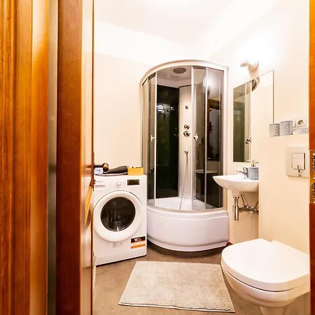 Апартаменты Ancient Storie'S Ap 65Sqm Renovated Free Parking Рига Экстерьер фото
