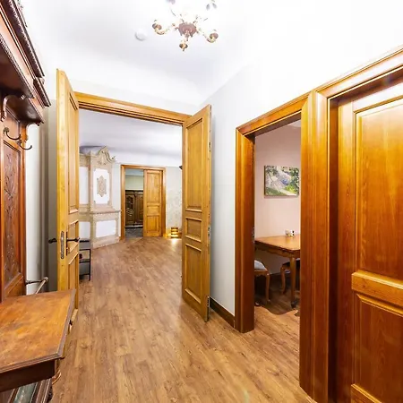 Апартаменты Ancient Storie'S Ap 65Sqm Renovated Free Parking Рига Экстерьер фото