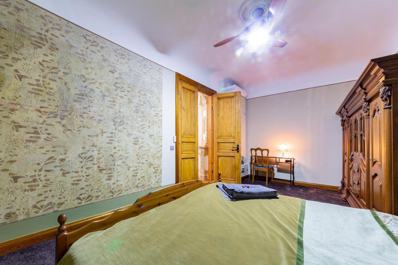 Ancient Storie's Ap 65sqm Renovated Free Parking Appartamento Riga